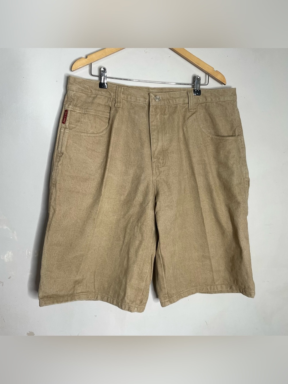 Rocawear Men's Tan Khaki Denim Cargo Shorts Size 38 Hip Hop Utility Y2K